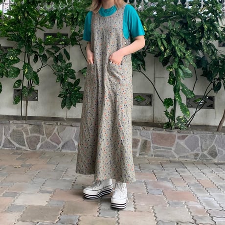 小花柄ノースリーブワンピ