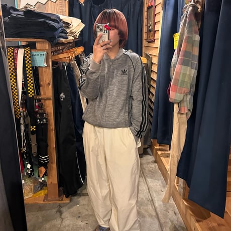 adidas トラックジャケット