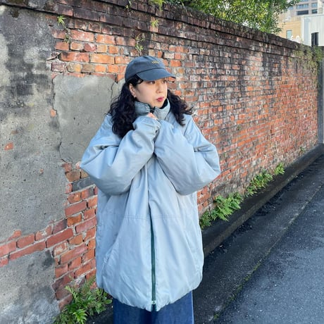 NIKE リバーシブルダウン