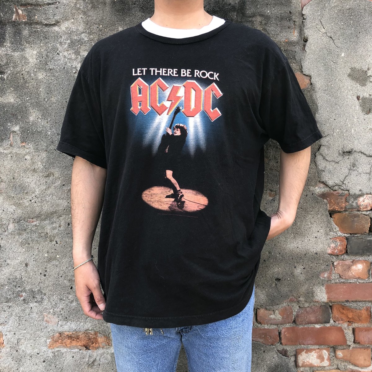 AC/DC 2009年ツアーTシャツクール　スタッフ　レア AC/DC」2009 ツアーTシャツ - 古着屋グレープフルーツ ムーン