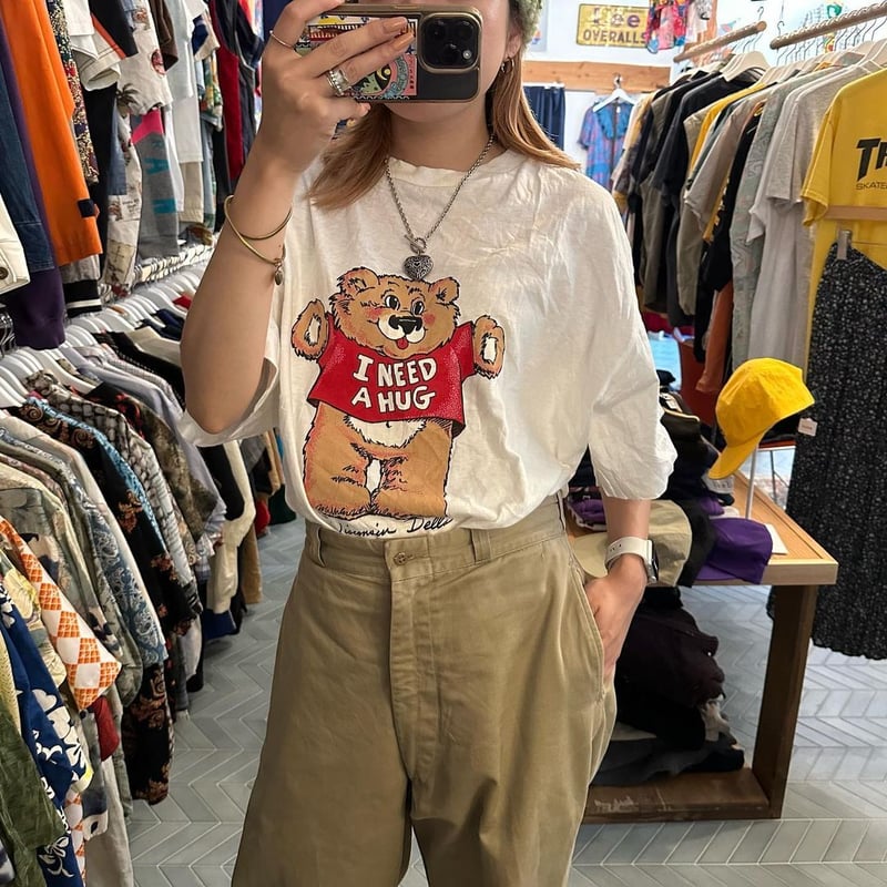 Dead stock!80年代USA製くまさんハグTシャツ🫂 | CUSTOM FEVER Dead stock!80年代USA製くまさんハグTシャツ🫂 | CUSTOM FEVER