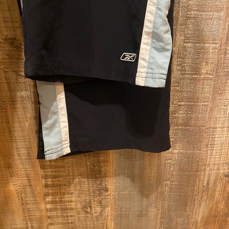 Reebok ナイロンパンツ