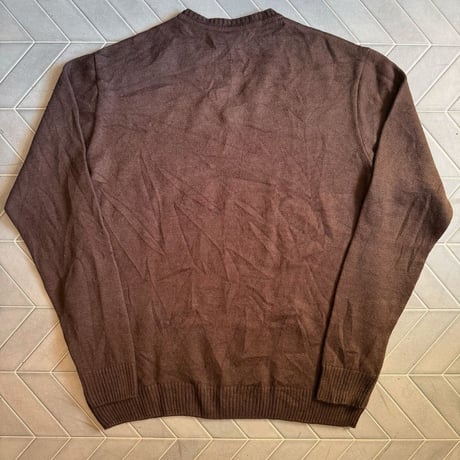 adidas 薄手Ｖネックニット