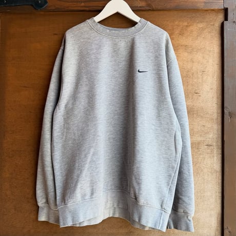 NIKE ワンポイントスウェット