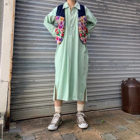 ハンドメイド刺繍ベスト