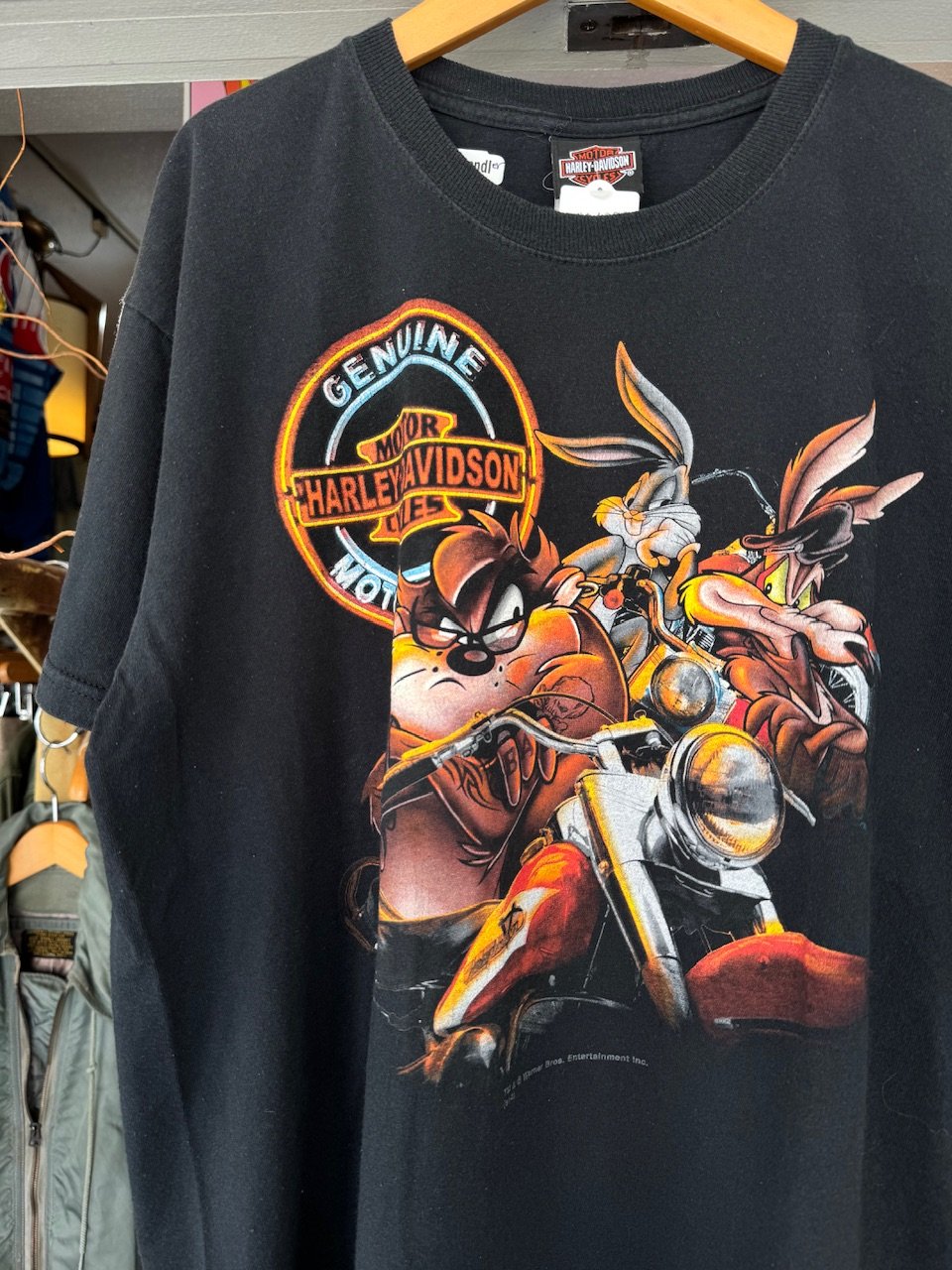 ハーレーダビットソン　ルーニーテューンズ　デニム　シャツ　ジャケット　古着 ハーレーダビッドソン ルーニー・テューンズ Tシャツ XLサイズ