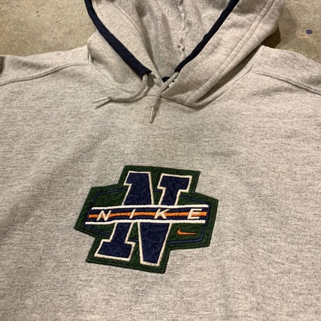 NIKEビッグパーカー
