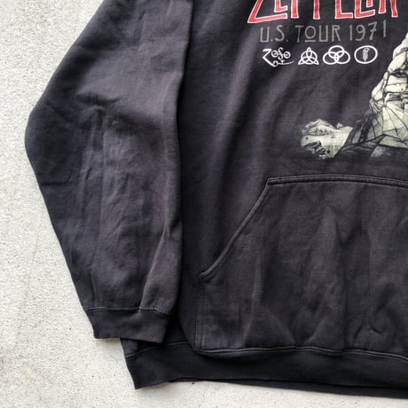 ©︎2004 LED ZEPPELIN バンドフーディ