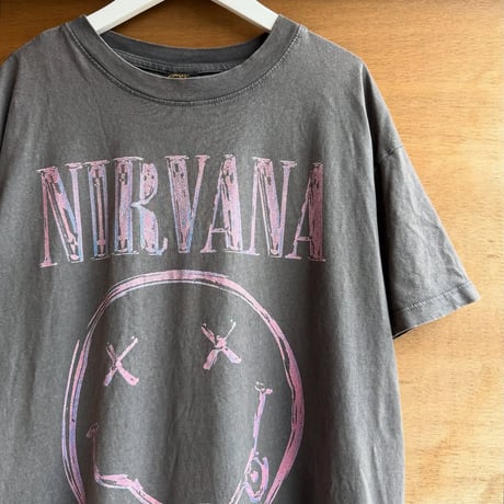 NIRVANA にこちゃんTシャツ