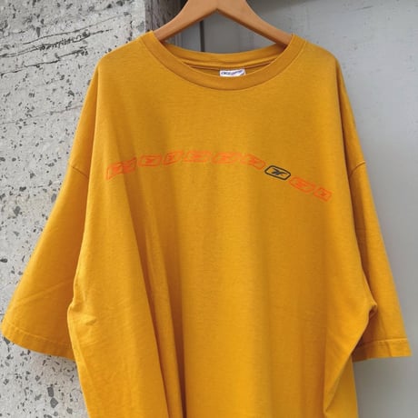 Reebok プリントTシャツ