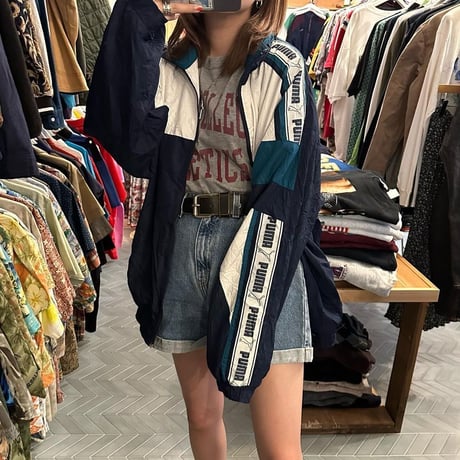 PUMAナイロンジャケット
