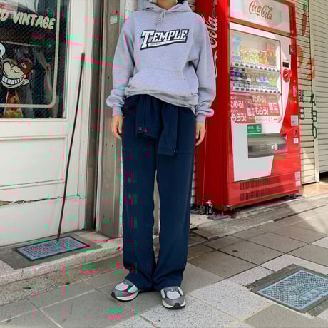 TEMPLEカレッジパーカー