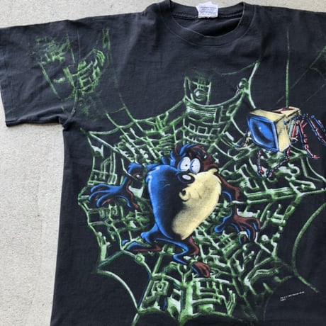 ルーニー・テューンズキャラTシャツ