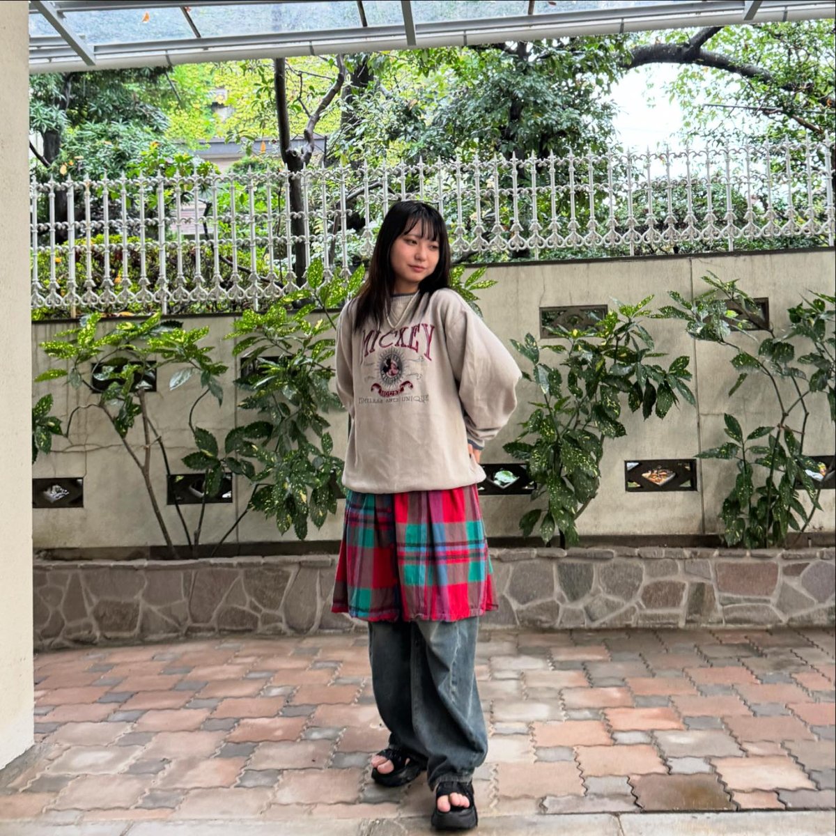 MICKEY UNLIMITED ミッキーマウス スウェット Disney MICKEY UNLIMITED 刺繍スウェット | CUSTOM FEVER