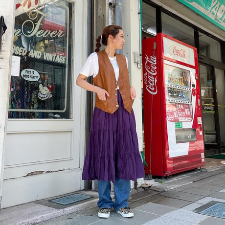 LIBERTY コンチョボタンレザーベスト