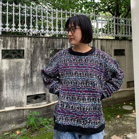 総柄アクリルニット