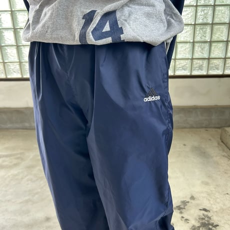 adidas ナイロンパンツ