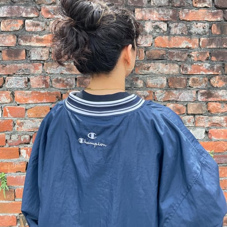 champion ナイロンプルオーバージャケット