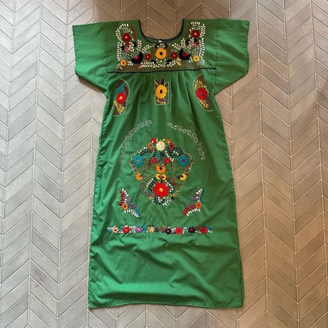 メキシカン刺繍ワンピース