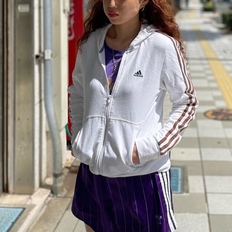 adidas サイドラインジップフーディー