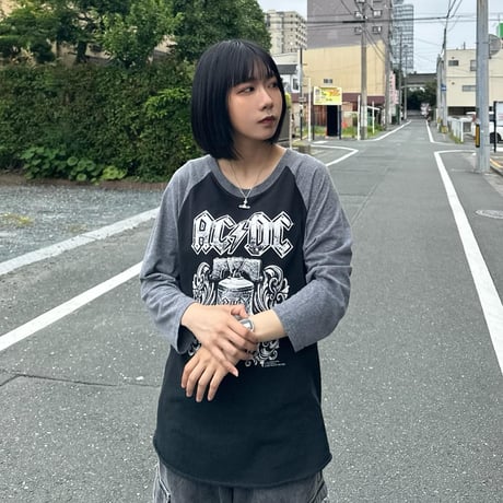 AC/DC ラグランTシャツ