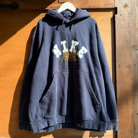 NIKE アーチロゴパーカー