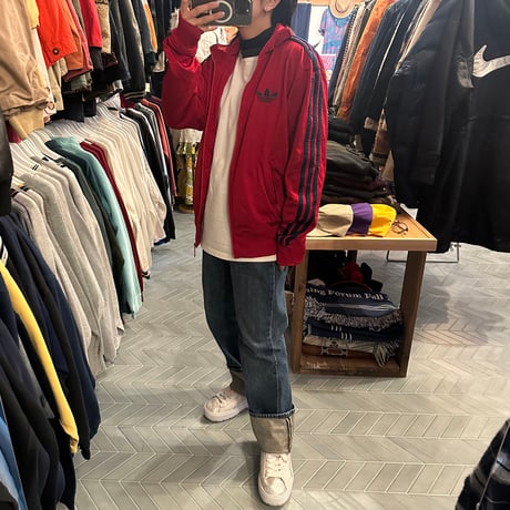 adidas トラックジャケット