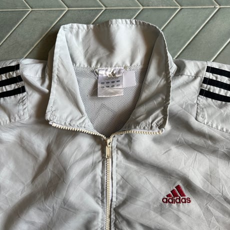 adidas ナイロンジャケット