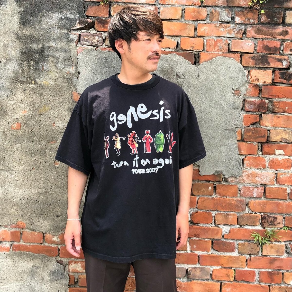 Genesis Turn It On Again バンドTシャツ XLサイズ genesis バンドTシャツ | CUSTOM FEVER