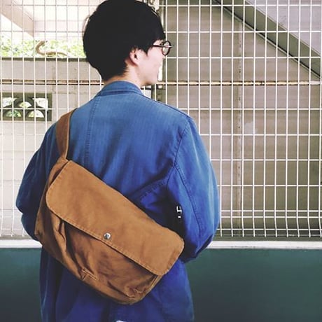 【新品】キャンバスボディバッグ