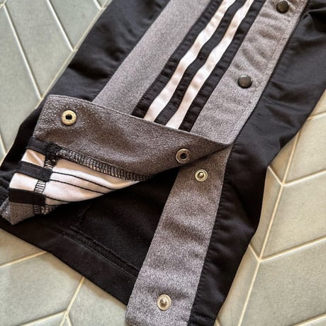 adidasスナップトラックパンツ🪽