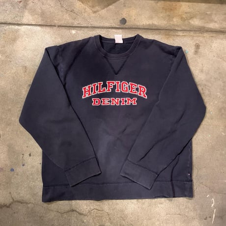 TOMMY HILFIGERビッグスウェット