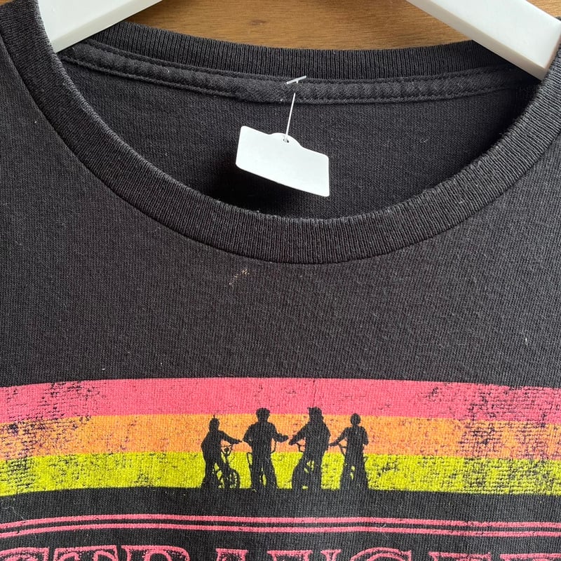 STRANGER THINGS プリントTシャツ | CUSTOM FEVER
