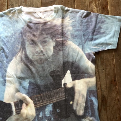 Kurt Cobain Tシャツ