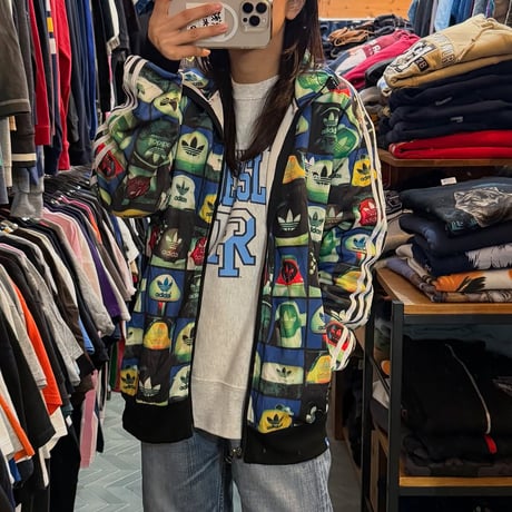 adidas 総柄トラックジャケット