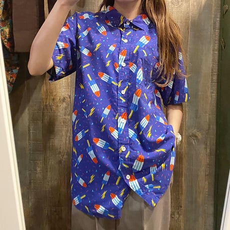 アイス柄シャツ