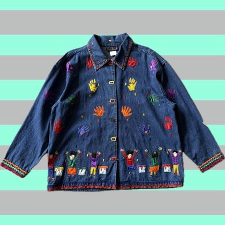アート刺繍デニムジャケット