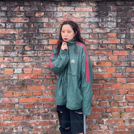 adidasフルジップジャケット