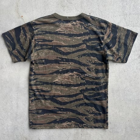 タイガーストライプカモ柄Tシャツ