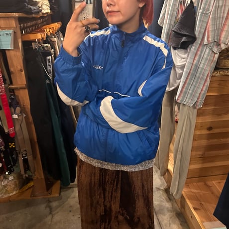 umbro ナイロンジャケット