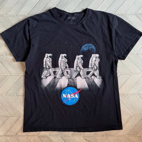 NASA アビー・ロードTシャツ
