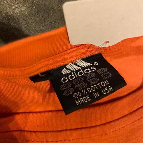 USA製adidasプリントTシャツ