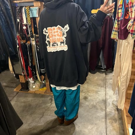 Carhartt アニマルプリントフーディー