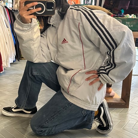 adidas ナイロンジャケット