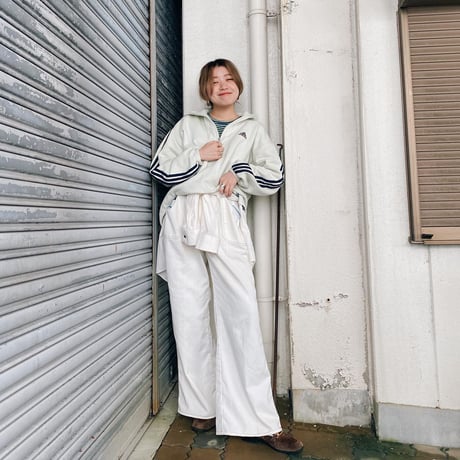 adidasハーフジップスウェット