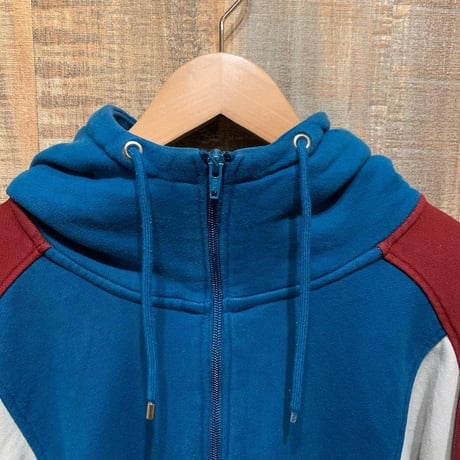 NIKEハイネックハーフジップパーカー