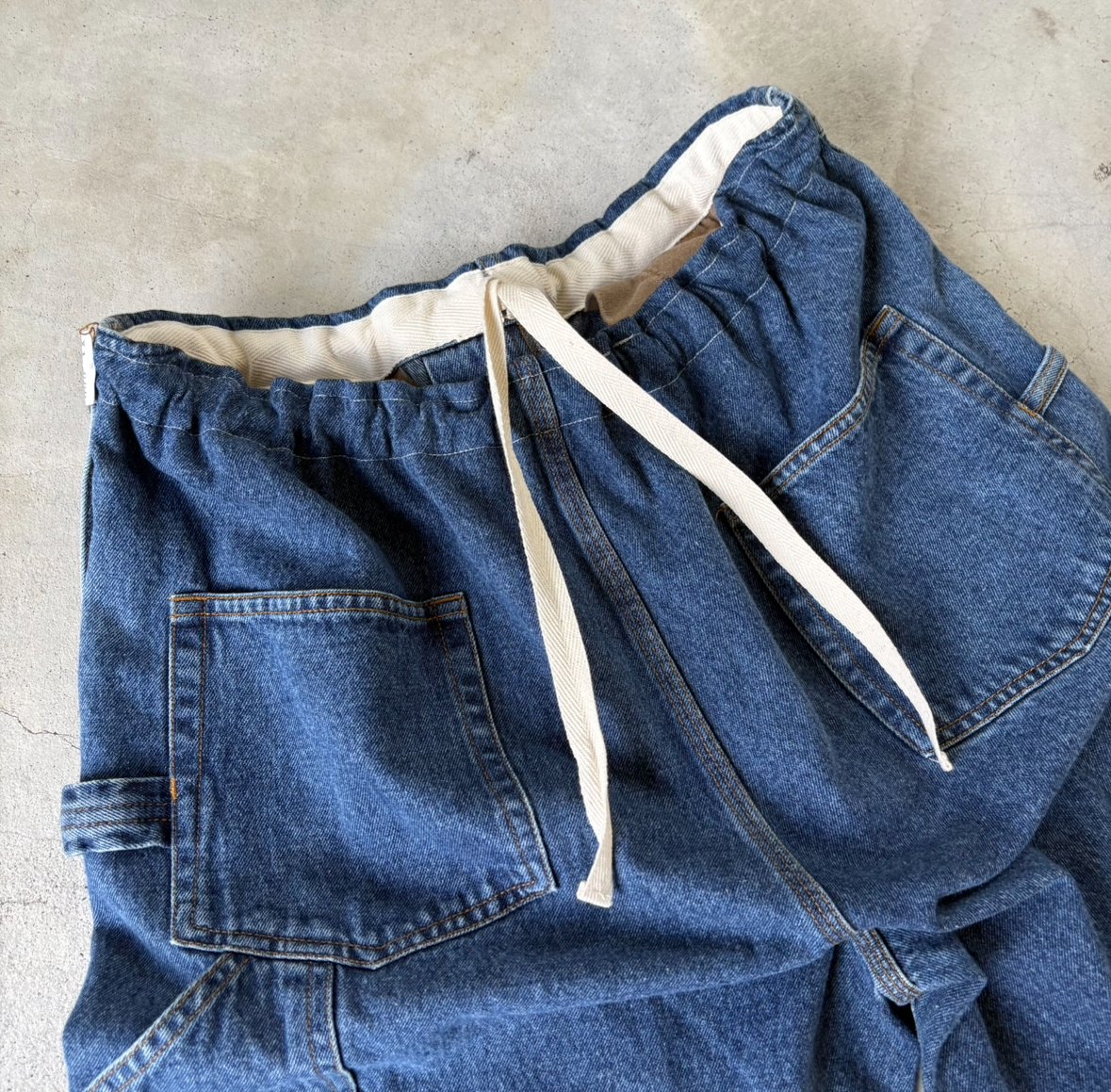 【希少】人気カラー　トラックパンツ　デニムパンツ　再構築　リメイクデニムパンツ 希少】人気カラートラックパンツ デニムパンツ 再構築 リメイクデニム