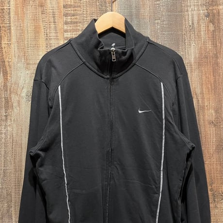 NIKE トラックジャケット