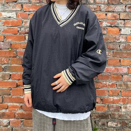 championナイロンプルオーバー
