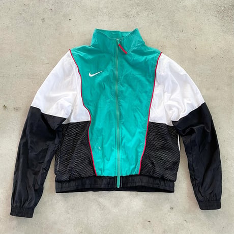 NIKEナイロンジャケット